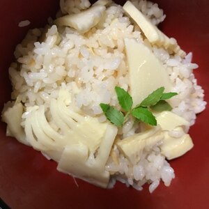 朝採りの筍で『京風たけのこご飯』